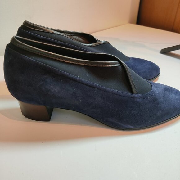 Thierry Rabotin Italian Walking Shoe in Soft Navy Blue & Black Stretch top Sz 8 - Picture 1 of 4